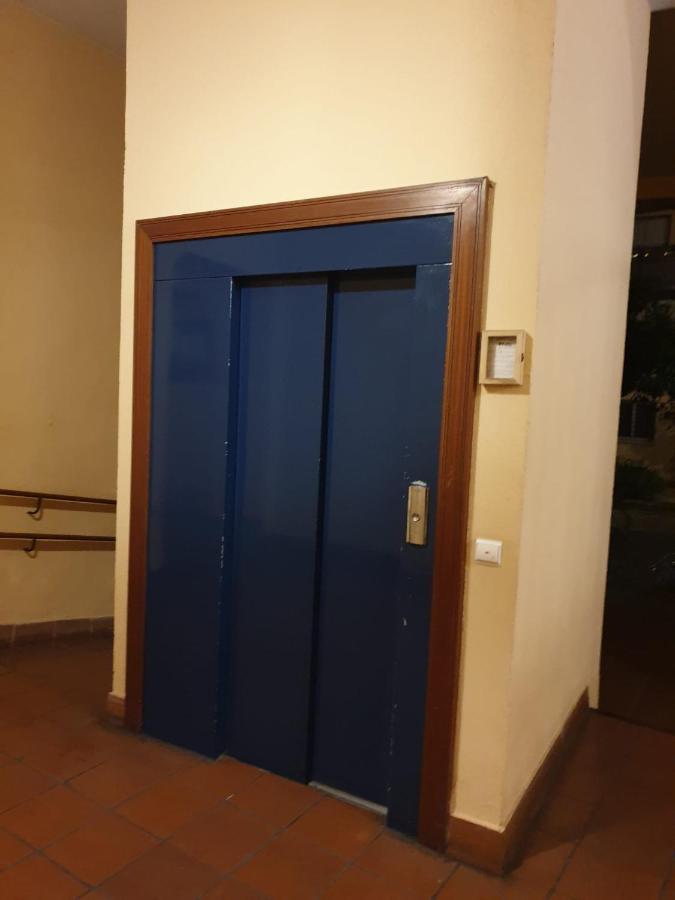 Santa Ana - Palacio Del Infantado Sevilha Exterior foto