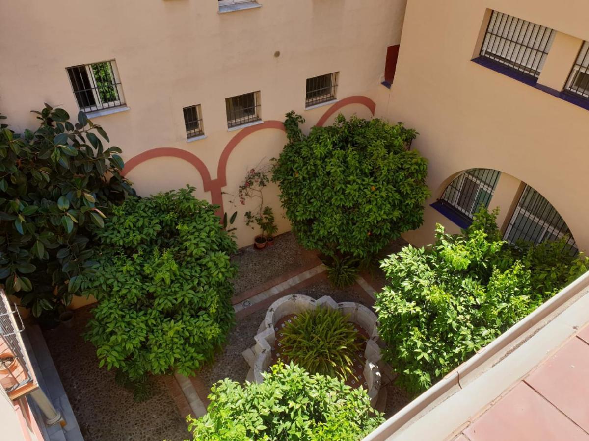 Santa Ana - Palacio Del Infantado Sevilha Exterior foto